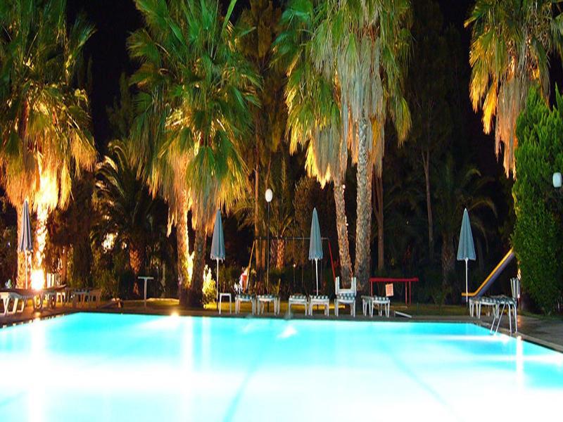 Nina Hotel Мармари Екстериор снимка
