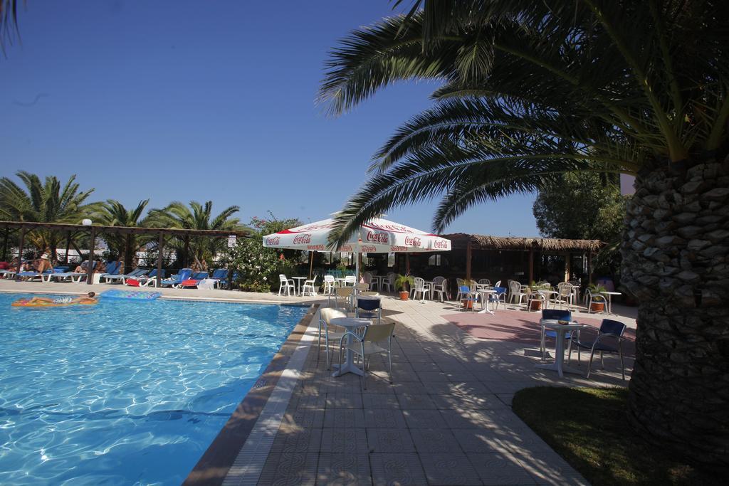Nina Hotel Мармари Екстериор снимка